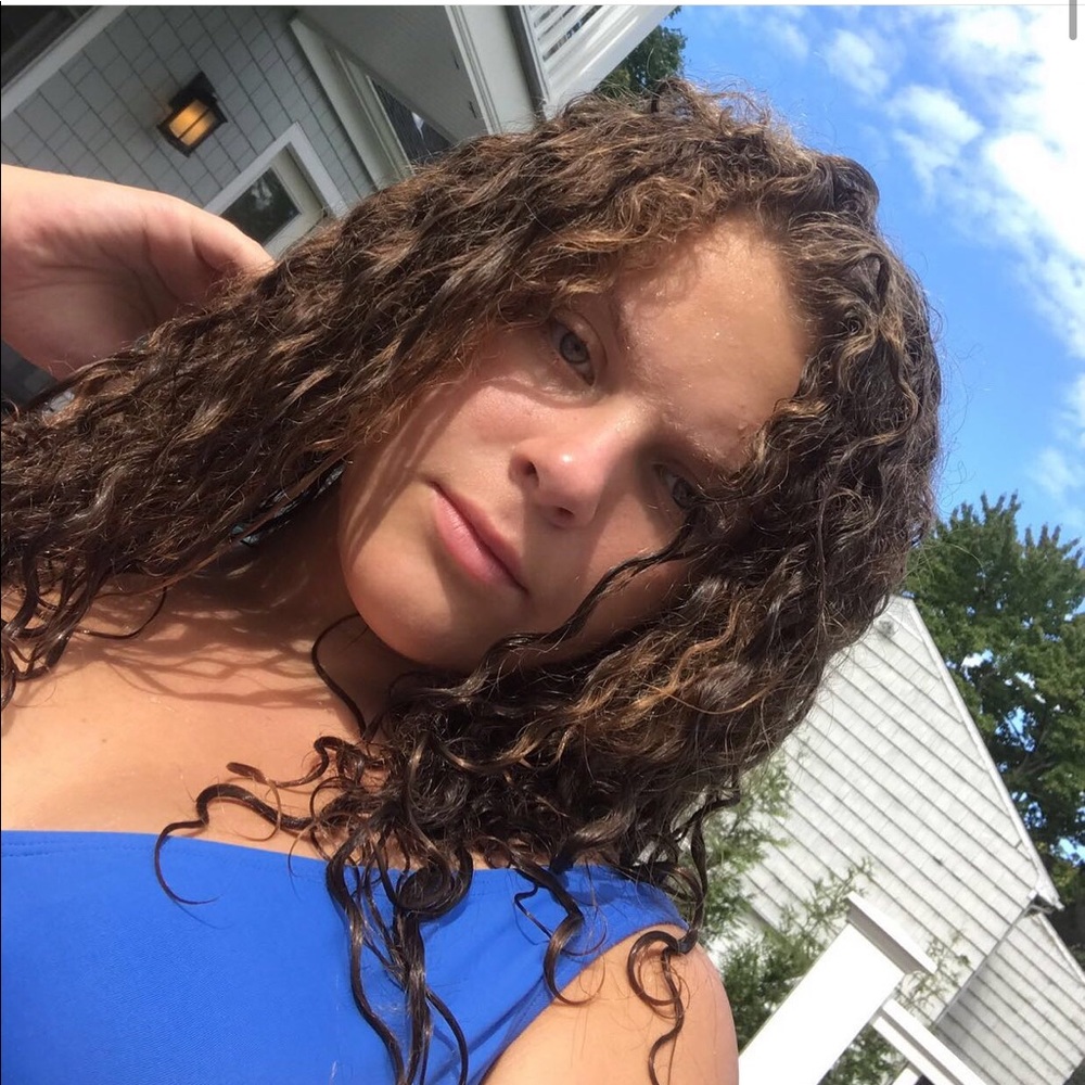 Meet your Posher, Hannah